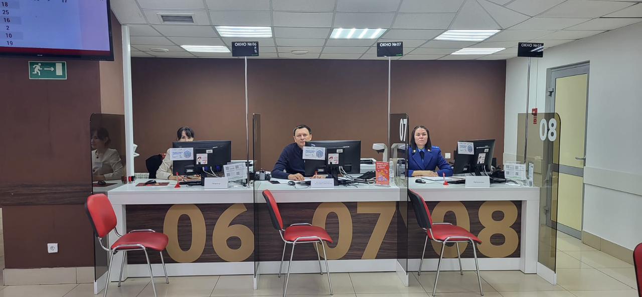 Представители нотариального сообщества оказали бесплатную правовую помощь гражданам