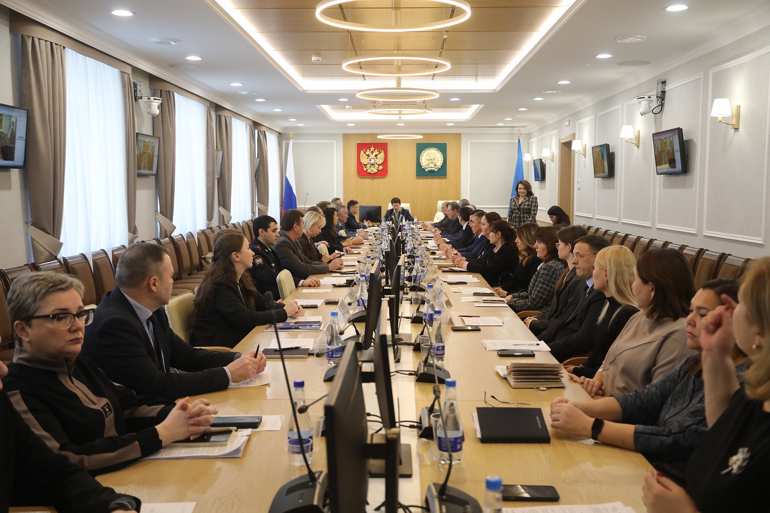 В парламенте Башкортостана состоялся круглый стол на тему «Обеспечение права на получение бесплатной юридической помощи участникам СВО и членам их семей»